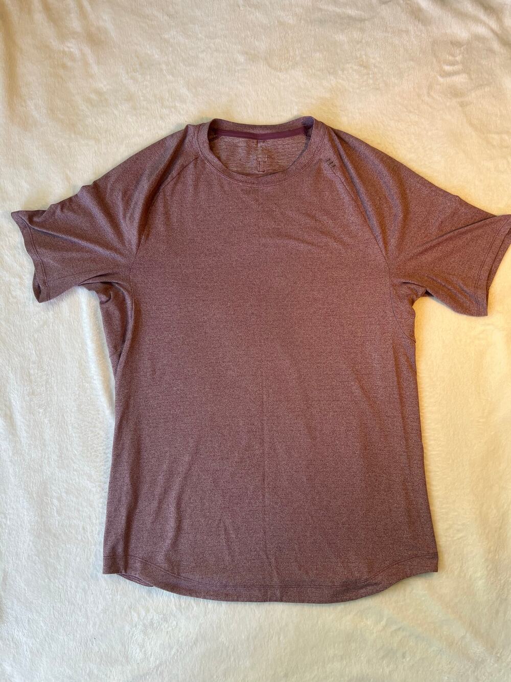 Lululemon Metal Vent Tech Burgundy Shirt Medium